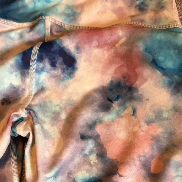 NWT FLEO leggings - SO fun - Picture 3 of 3